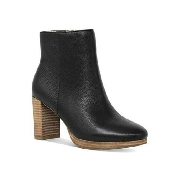 AMERICAN RAG HAYES BLACK LEATHER BOOTIES, NIB - Picture 1 of 4